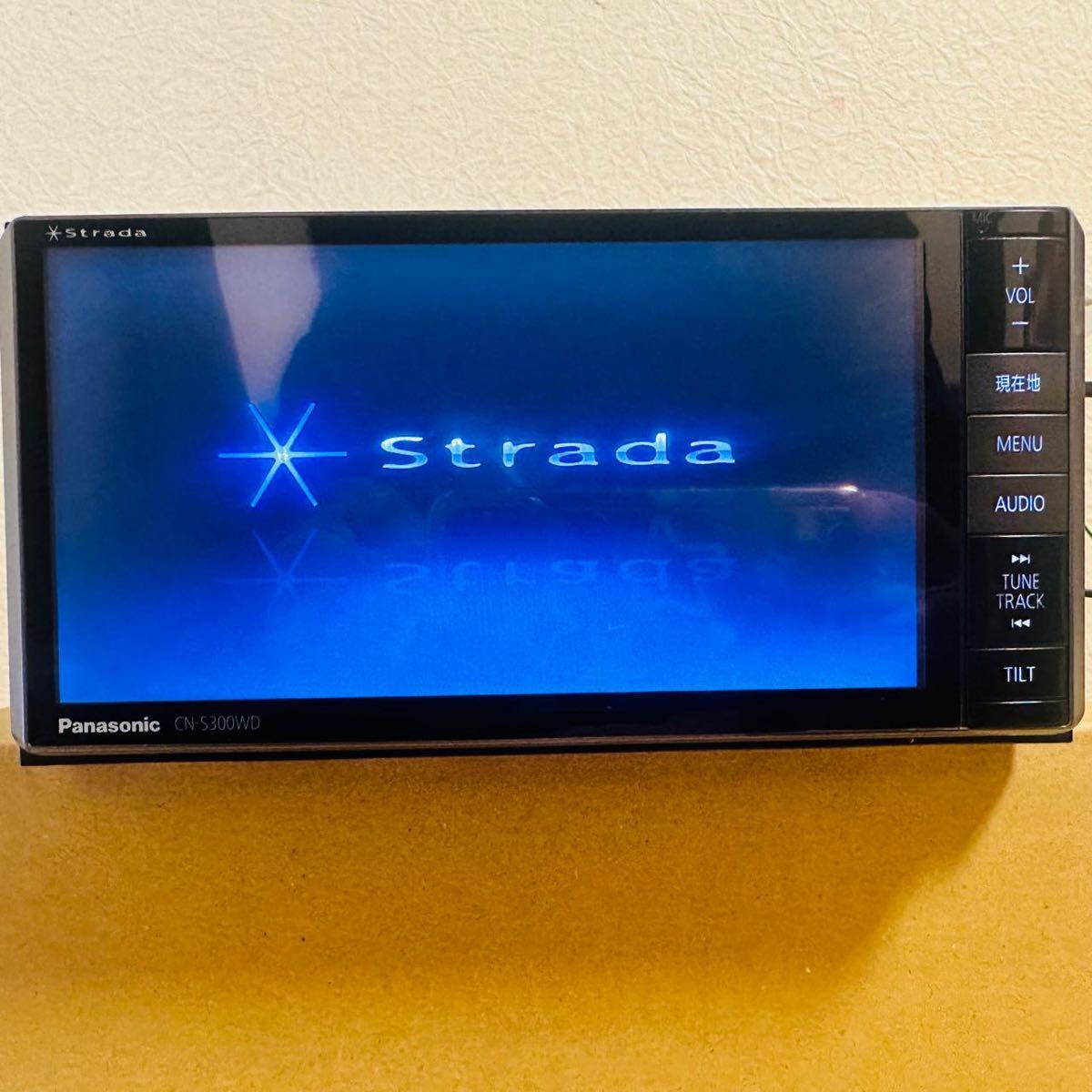パナソニック ストラーダ CN-S300D 地デジ Bluetooth - カーナビ パナソニック ストラーダ CN-S300D 地デジ Bluetooth - カーナビ
