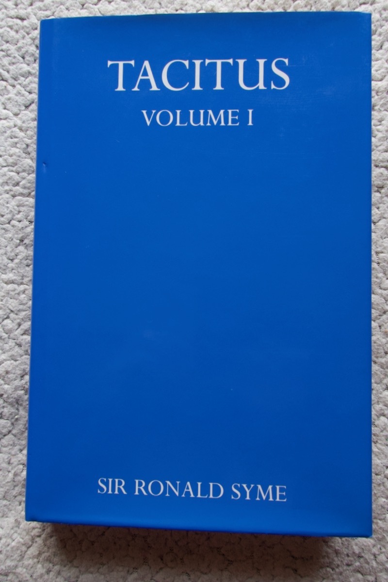 5100円 Tacitus volume Ⅰ (Oxford) Sir Ronald Symeロナルド 5100円 Tacitus volume Ⅰ (Oxford) Sir Ronald Symeロナルド