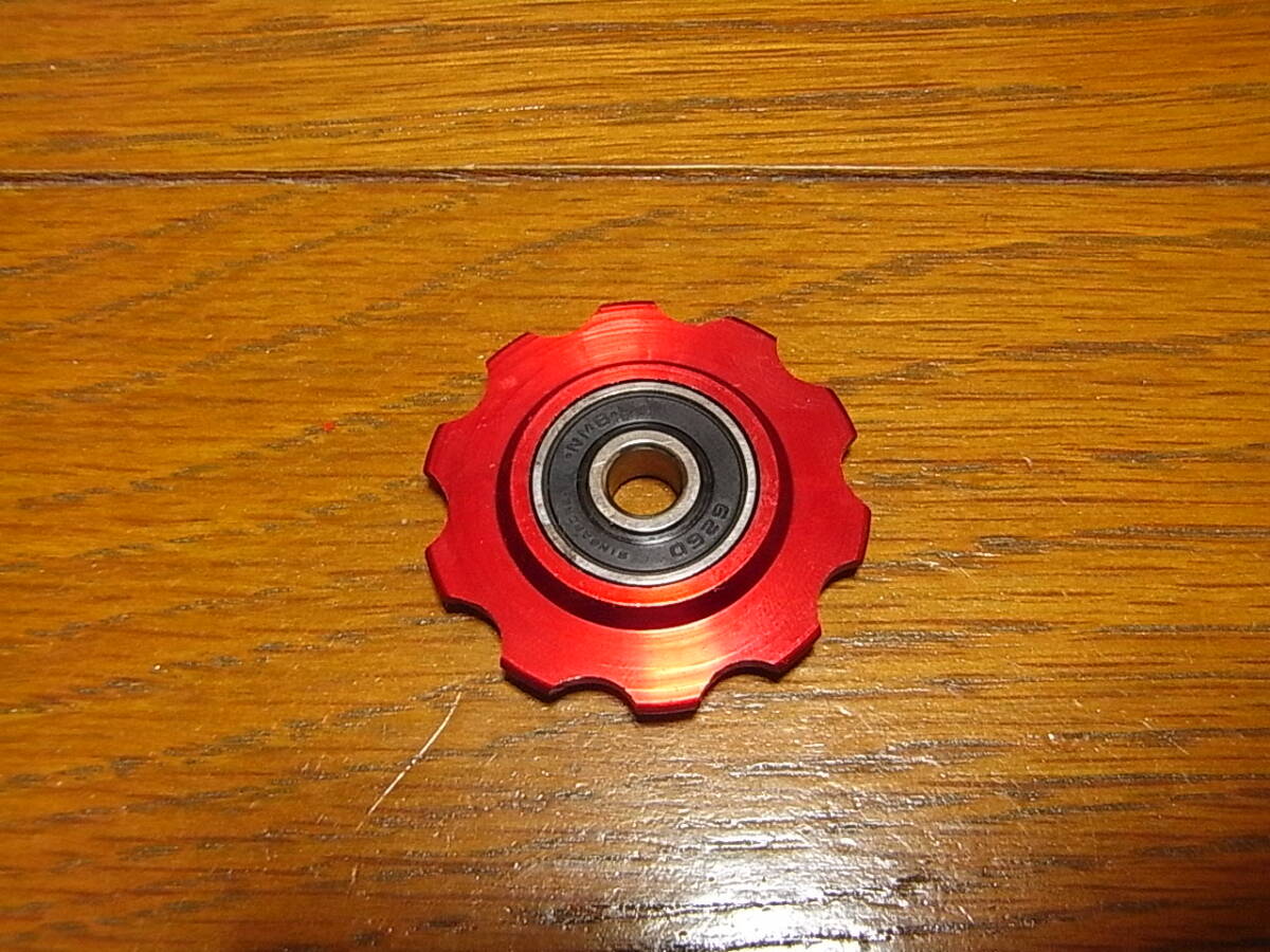 80~90's USA製　BULLSEYE ブルズアイ　アルミ 削り出し プーリー　10T　レッド　未使用品　OLD MTB　XTR　XT　YETI　RINGLE　AC　Grafton