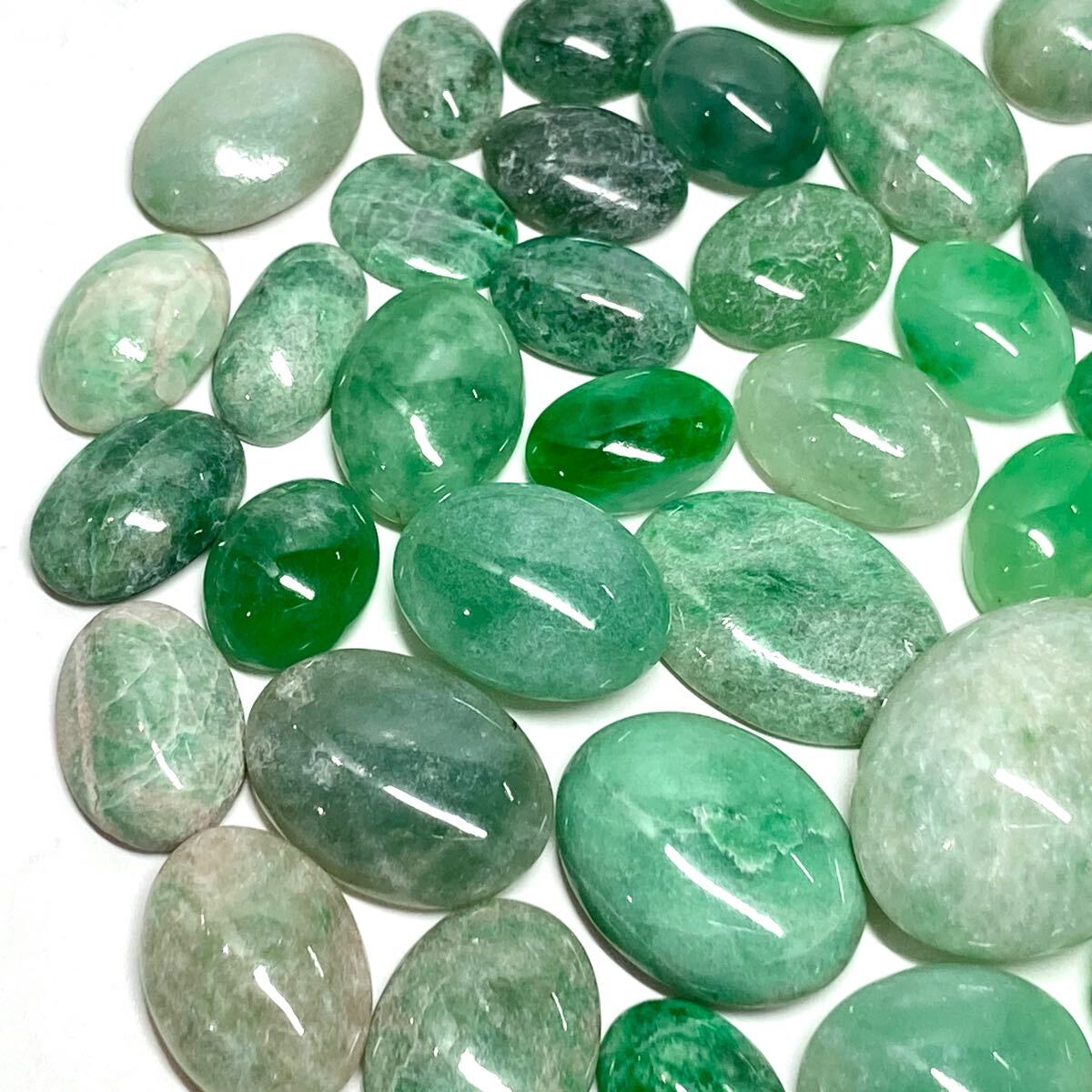 1円〜!!☆天然本翡翠おまとめ252.5ct☆j 約50.5g ルース 裸石 宝石 ジェイダイト jadite ヒスイ ひすい カボション オーバル w2 つ18(ヒスイ)|売買されたオークション情報、Yahoo!オークション(旧ヤフオク!) の商品情報をアーカイブ公開 - オークファン(aucfan.com) 1円〜!!☆天然本翡翠おまとめ252.5ct☆j 約50.5g ルース 裸石 宝石 ジェイダイト jadite ヒスイ ひすい カボション オーバル w2 つ18(ヒスイ)|売買されたオークション情報、Yahoo!オークション(旧ヤフオク!) の商品情報をアーカイブ公開 - オークファン(aucfan.com)