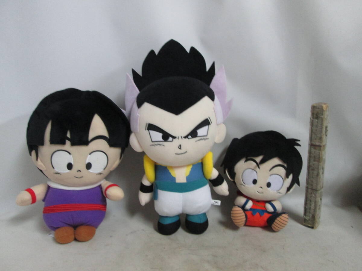 ドラゴンボールＺ 孫悟飯　ゴテンクス　めちゃでか ぬいぐるみ　３体で　　４５ｃｍ　送料は商品説明欄に記入