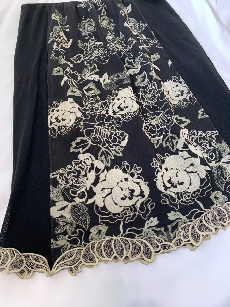 Vivienne tam ヴィヴィアンタム　スカート　メッシュ　パワーネット　黒　花柄　アーカイブ　archive mesh skirt