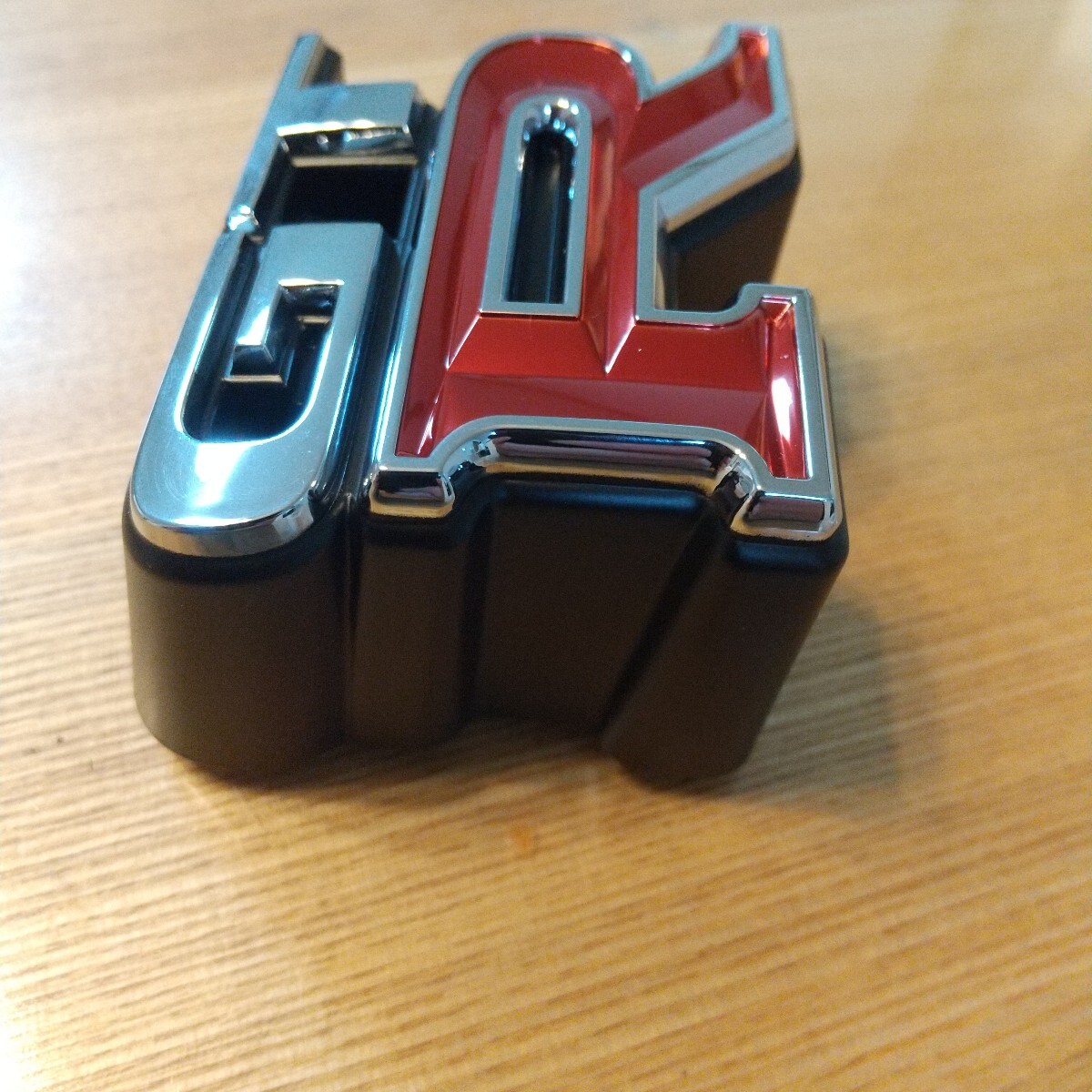 日産 スカイライン GT-R BNR34 フロントエンブレム 日産 フロント