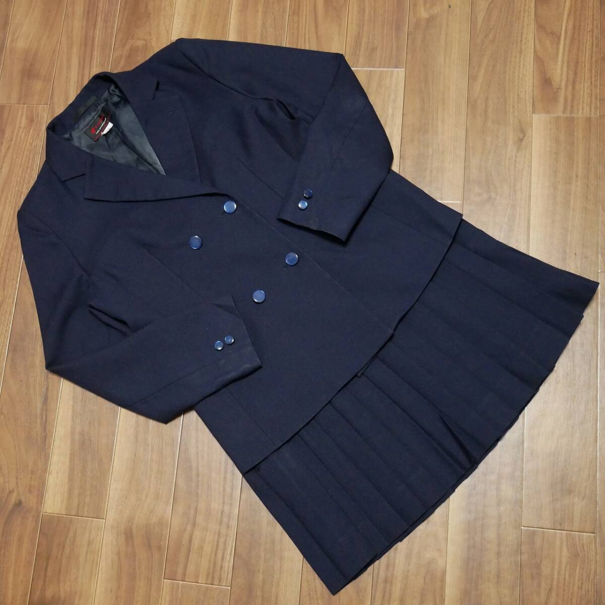 JK　名古屋 名古屋商業高 制服 上下セット ウエスト72 丈59 冬服 長袖 高校 JK JC  匿名配送(学生服)｜売買されたオークション情報、Yahoo!オークション(旧ヤフオク!) の商品情報をアーカイブ公開 -  オークファン（aucfan.com）