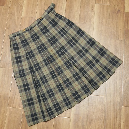 中高　チェックスカート ウエスト72　丈59　大きいサイズ 冬服　高校　JK　JC　匿名配送