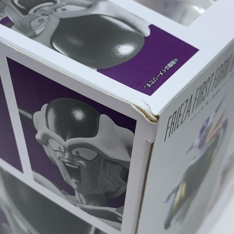 【中古】未開)BANDAI S.H.Figuarts ドラゴンボールZ フリーザ 第一形態&フリーザポッド バンダイ[240019426533]