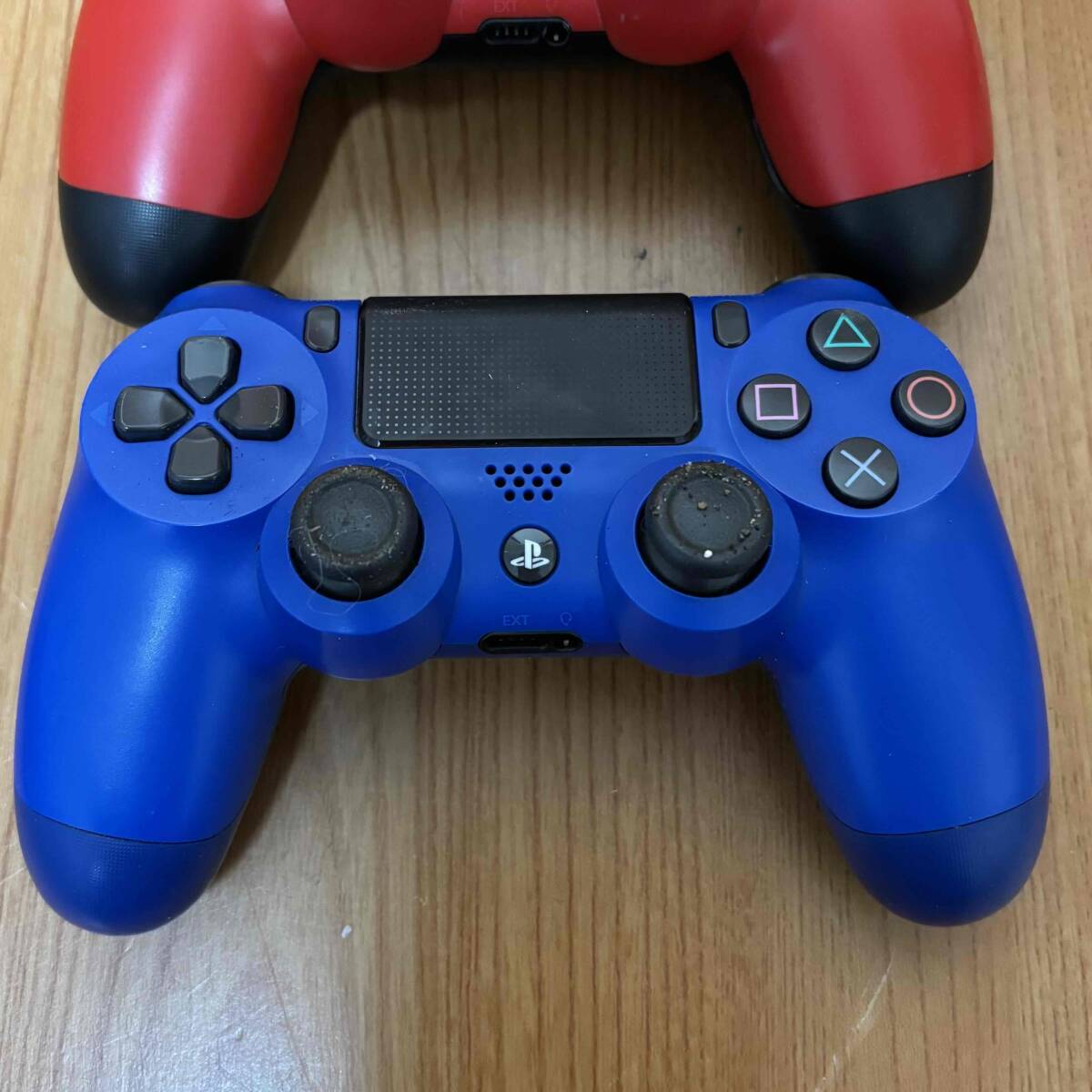 中古◇SONY(ソニー)PS4 コントローラー◇3個まとめて◇CUH-ZCT2J◇ブラック/レッド/ブル-◇TVゲーム◇周辺機器◇ジャンク◇ZR1217(アクセサリ、周辺機器)|売買されたオークション情報、Yahoo!オークション(旧ヤフオク!) の商品情報をアーカイブ公開 - オークファン 中古◇SONY(ソニー)PS4 コントローラー◇3個まとめて◇CUH-ZCT2J◇ブラック/レッド/ブル-◇TVゲーム◇周辺機器◇ジャンク◇ZR1217(アクセサリ、周辺機器)|売買されたオークション情報、Yahoo!オークション(旧ヤフオク!) の商品情報をアーカイブ公開 - オークファン
