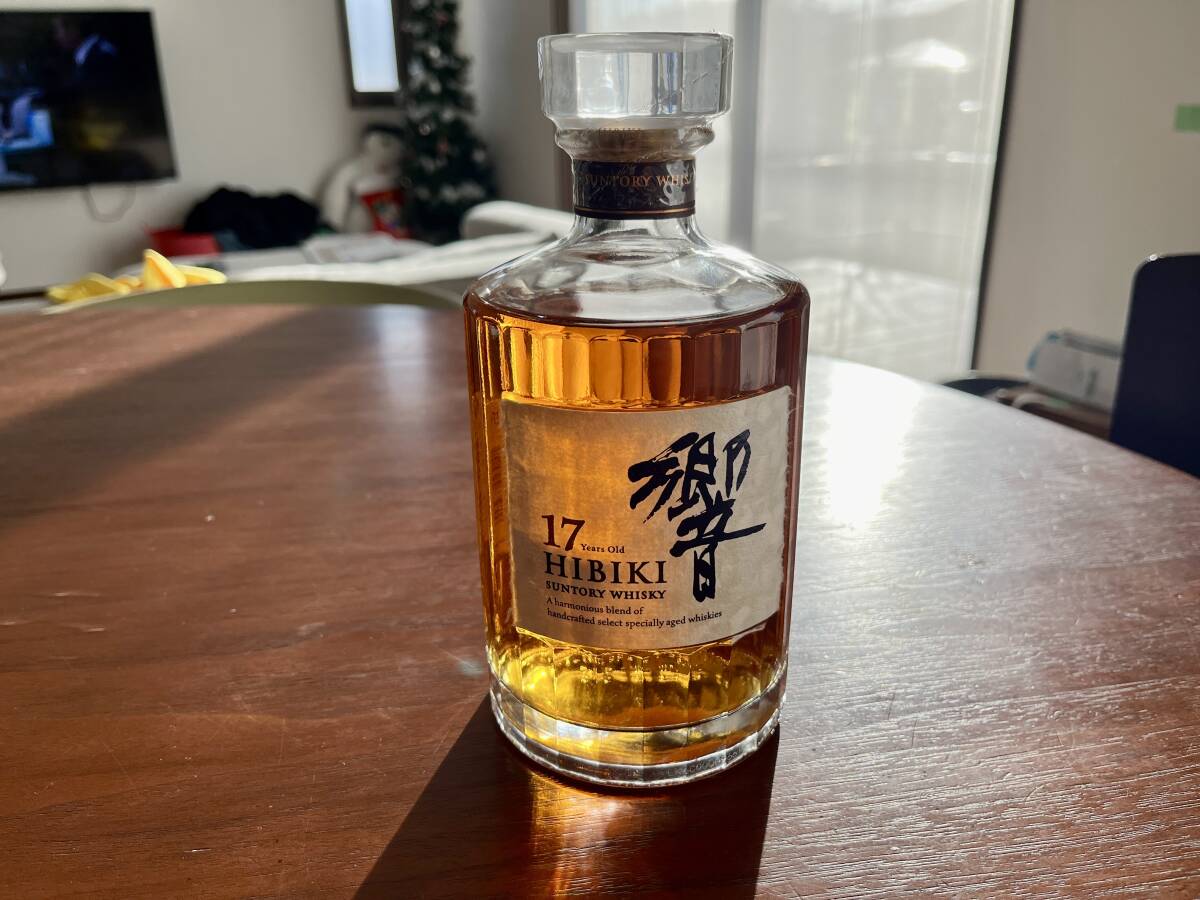 ☆SUNTORY(サントリー)響 17年 700ml O9G19235|日本 ☆SUNTORY(サントリー)響 17年 700ml O9G19235|日本
