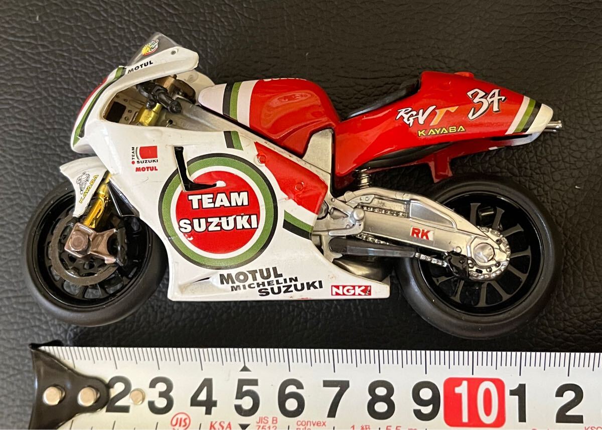 1/18 шкала TEAM SUZUKI RGV-r KEVIN SCHWANTZ #34 Kevin shu one tsu Suzuki литье под давлением мотоцикл миникар мотоцикл конечный продукт RGV500