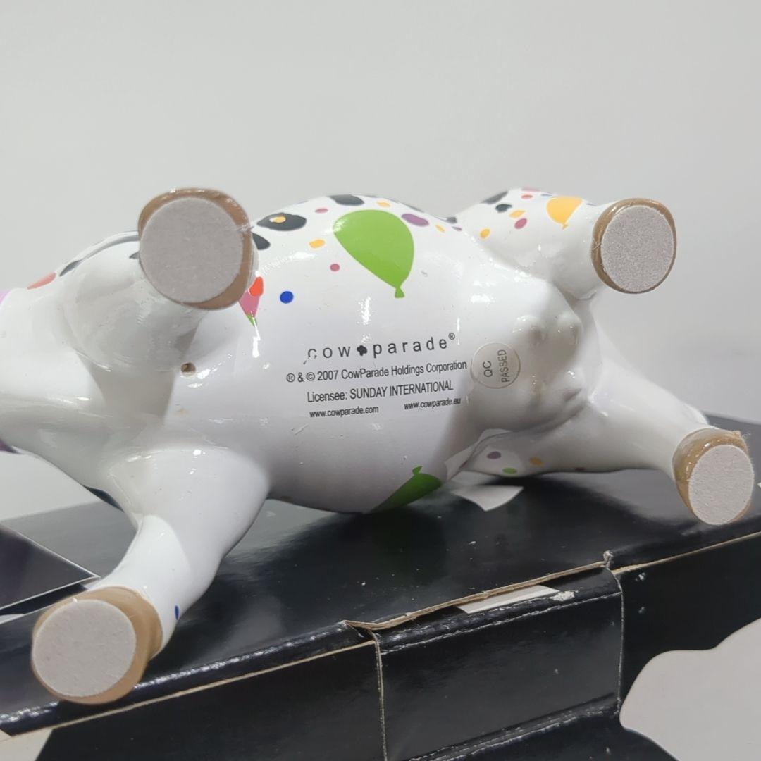 カウパレード Happy Birthday to Moo 牛 置物 箱付き カウパレード Happy Birthday to Moo 牛 置物 箱付き