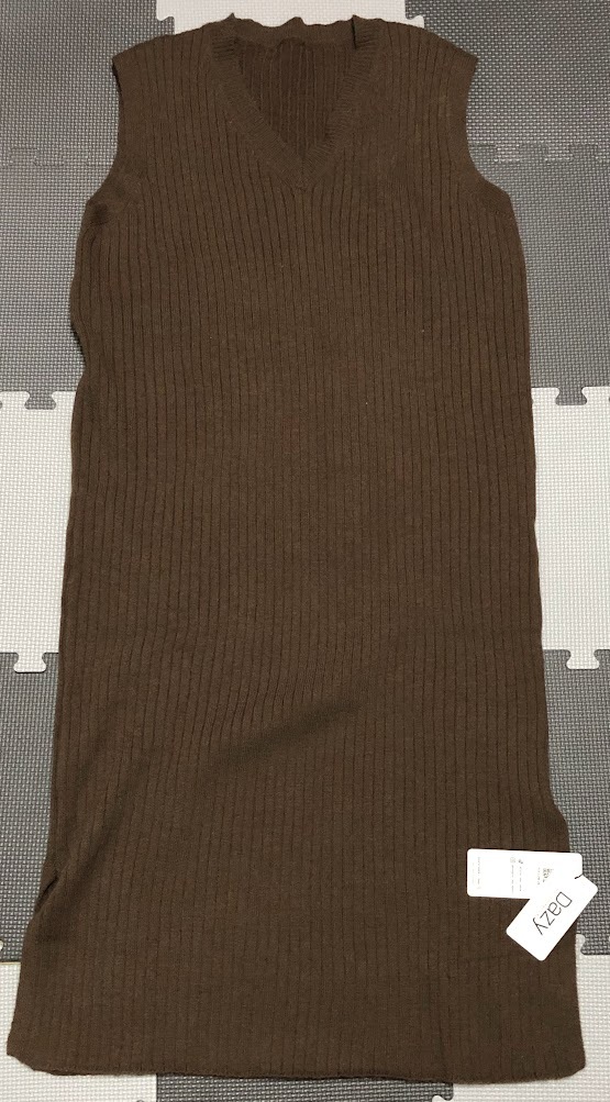 DAZY ニットワンピース ★未使用・タグ付き★ Mサイズ SHEIN ノースリーブワンピース