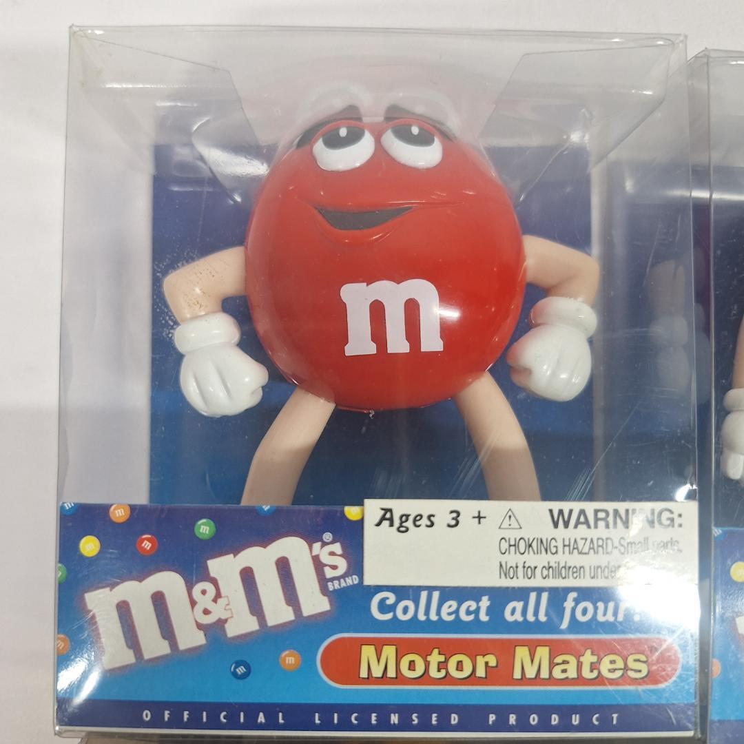 m&m