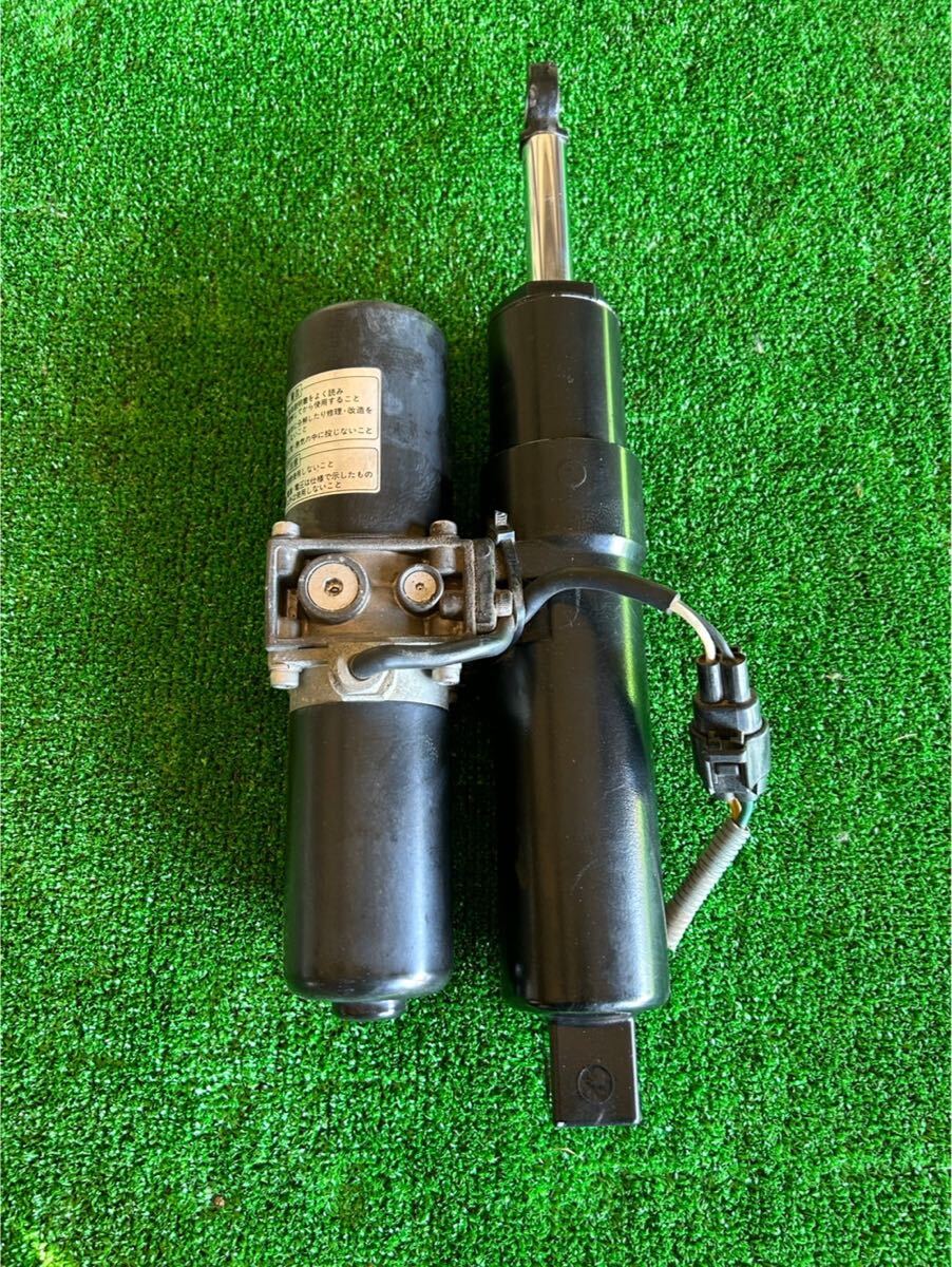 カヤバ KYB KAYABA 電動 油圧 シリンダー 12V トラクター カヤバ KYB KAYABA 電動 油圧 シリンダー 12V トラクター