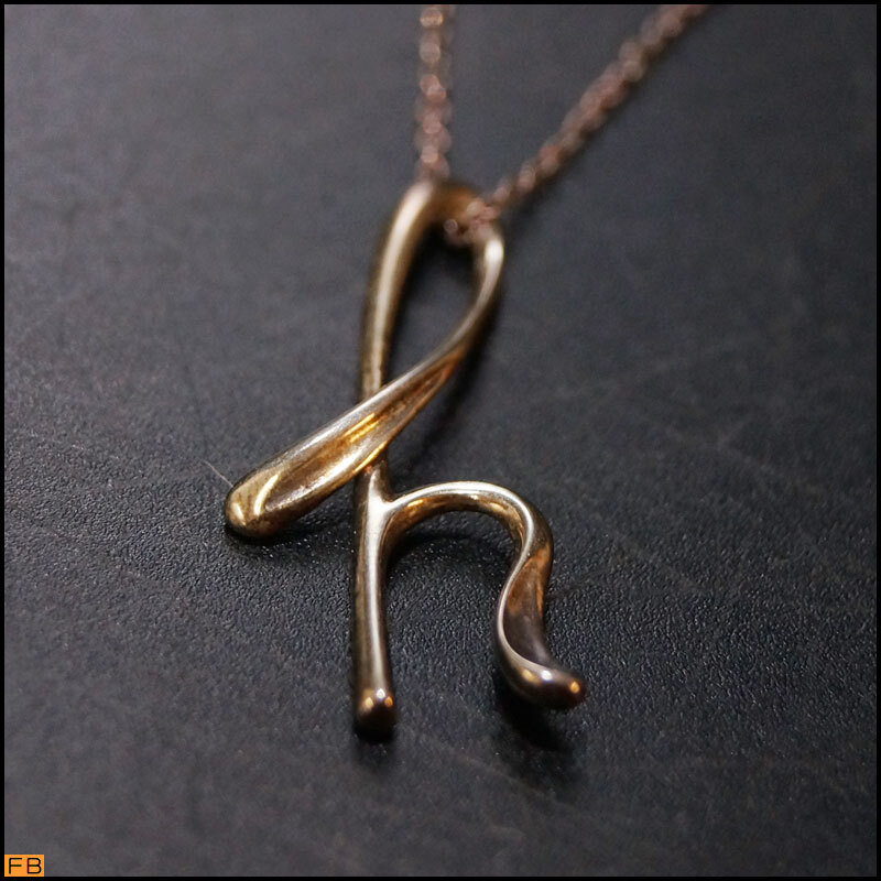 yf22-TIFFANY&CO ティファニー イニシャルネックレス シルバー 重量2g STERLING SPAIN アクセサリー 保存袋付き 箱付