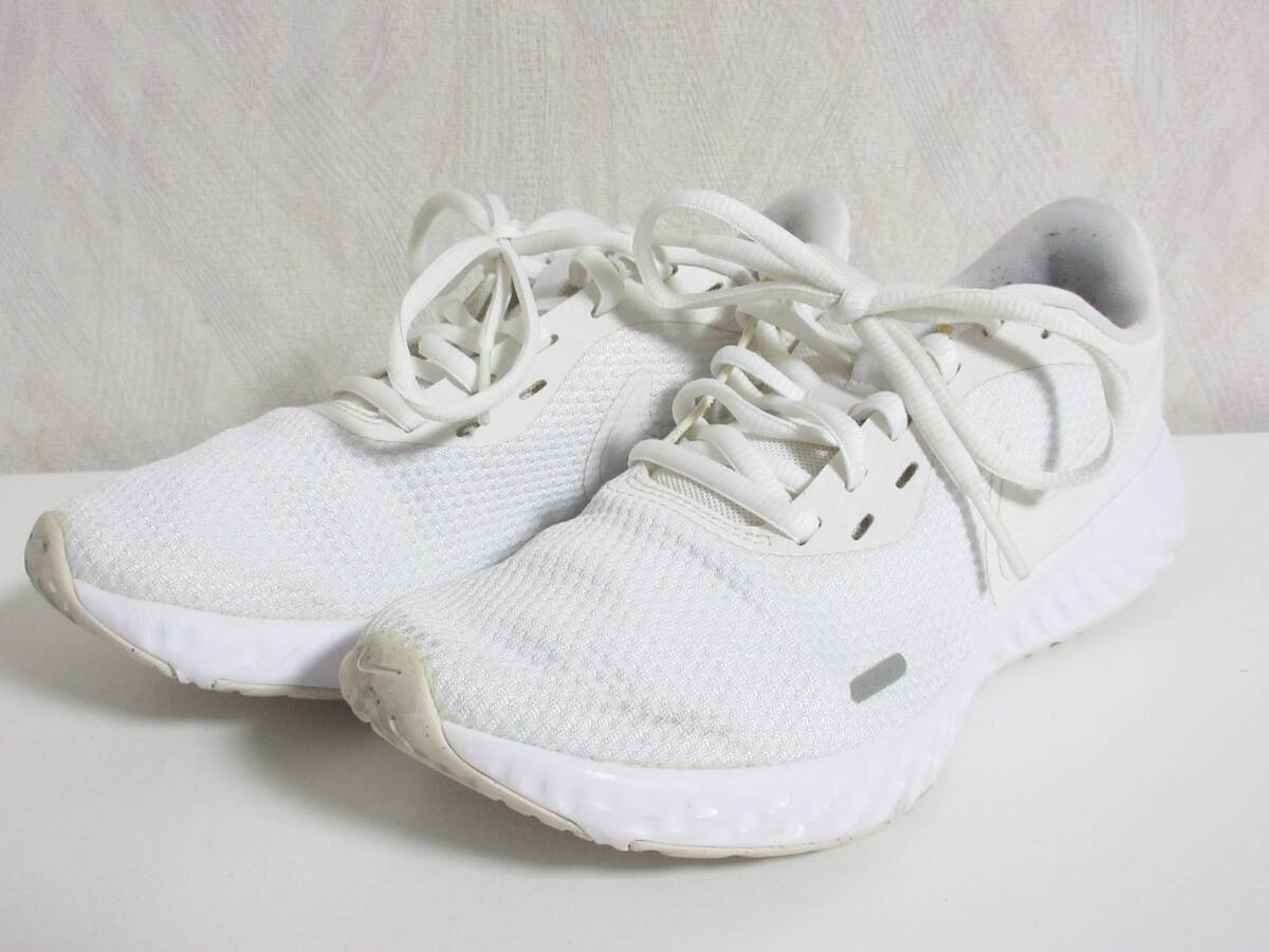 ナイキ NIKE スニーカー レボリューション5 REVOLUTION 5 BQ3207-104 白 22.5 北7226