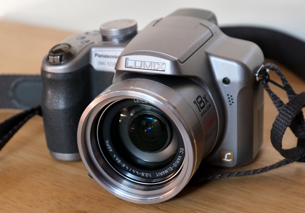 Panasonic DMC-FZ28 古いカメラ動作品　ジャンク扱いで
