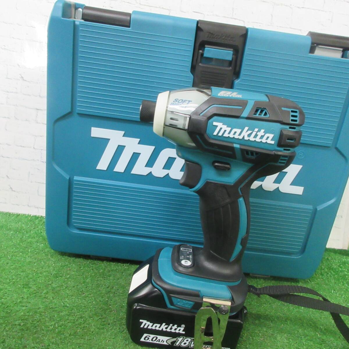 【美品】★マキタ(makita) コードレスソフトインパクトドライバー TS141DRGX
