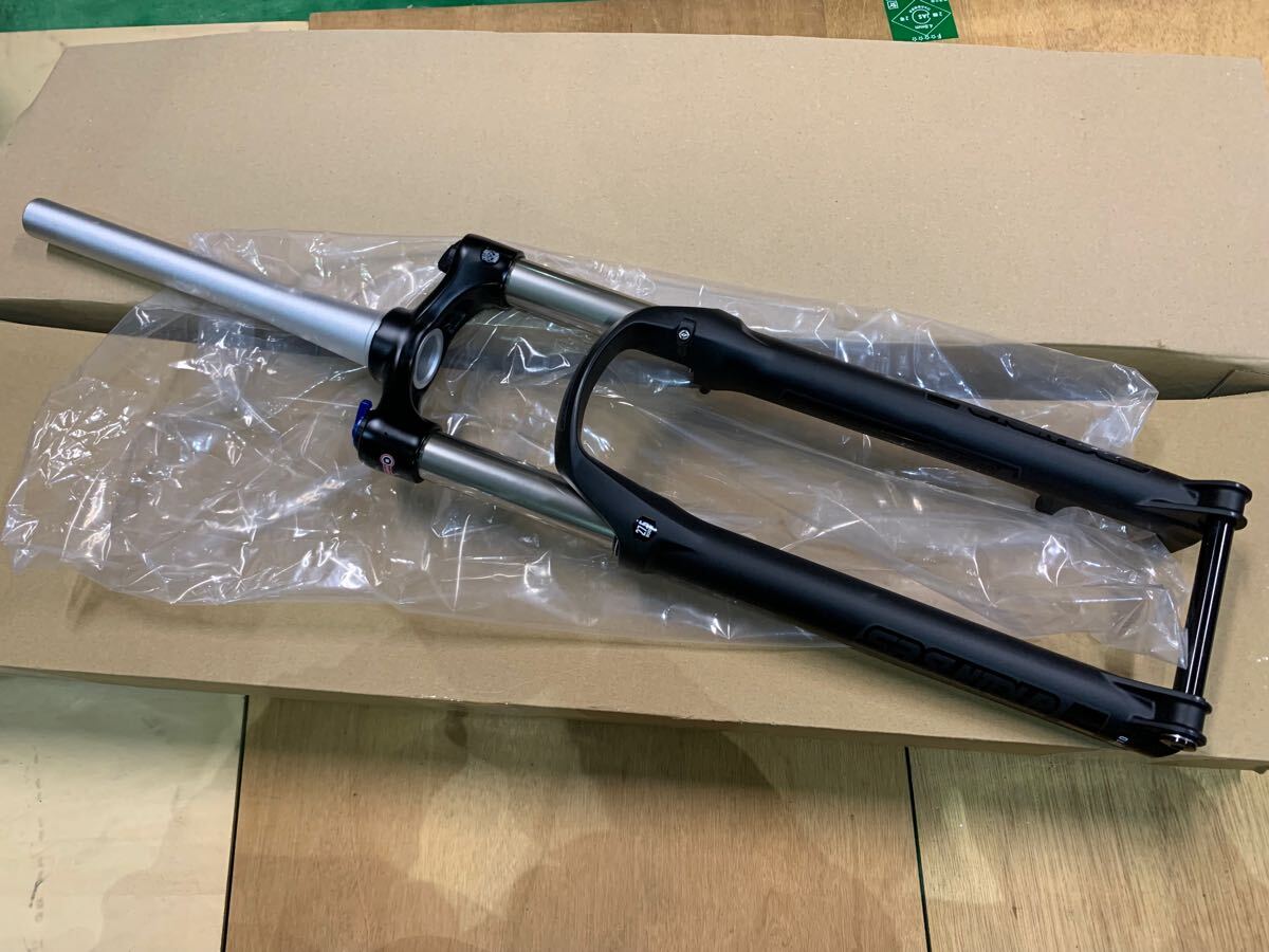 新品 未使用 SR SUNTOUR XCR32 27.5 130mmトラベル ブースト フォーク