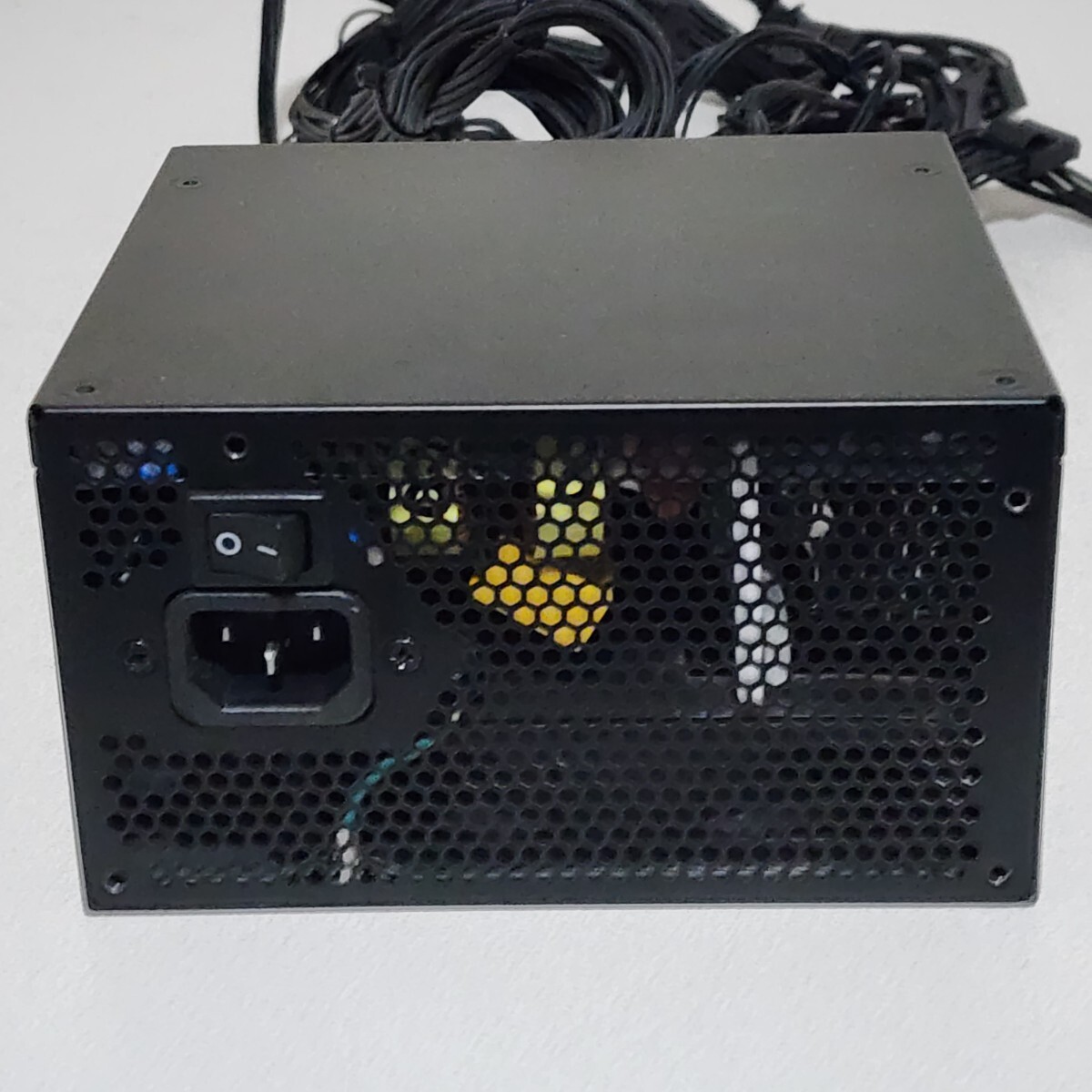 Enhance ATX-2770GA1 700W 80PLUS GOLD認証 ATX電源ユニット Enhance ATX-2770GA1 700W 80PLUS GOLD認証 ATX電源ユニット