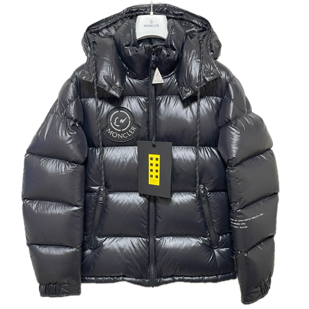 未使用 タグ付 MONCLER HANTIUM GIUBBOTTO GENIUS ハンガー 未使用 タグ付 MONCLER HANTIUM GIUBBOTTO GENIUS ハンガー