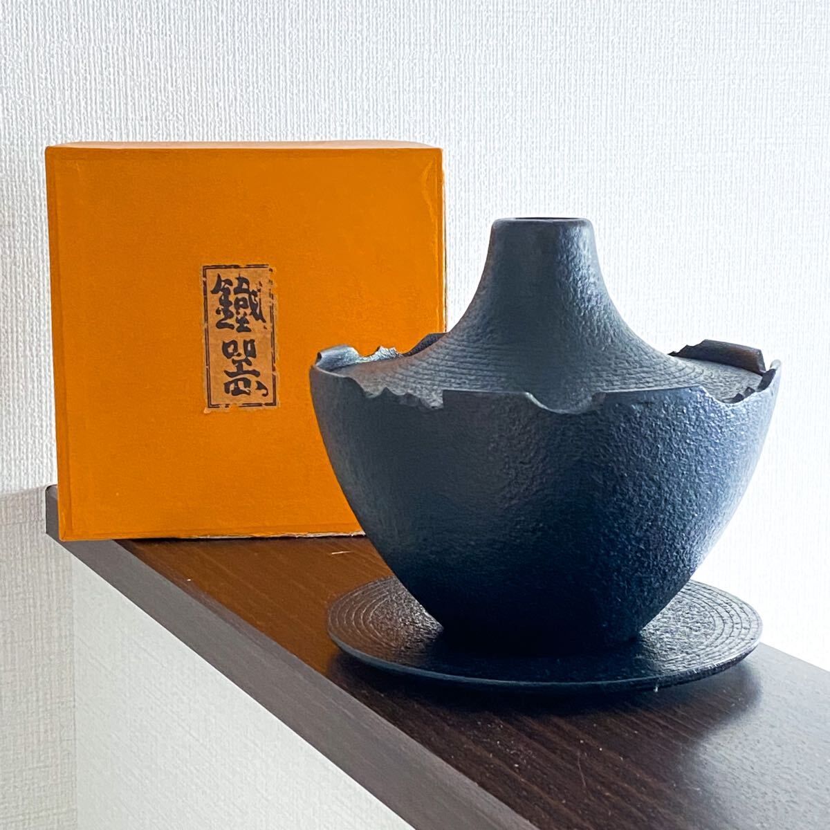 ビンテージ 南部鉄器 釜定 二個口蓋 花瓶 和モダン フラワー ビンテージ 南部鉄器 釜定 二個口蓋 花瓶 和モダン フラワー