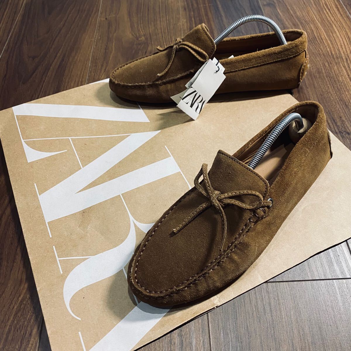 新品 ZARA 本革 ドライビングシューズ 26.0cm 40 BROWN SUEDE メンズ ザラ レザー ローファー スリッポン モカシン シューズ スニーカー 新品 ZARA 本革 ドライビングシューズ 26.0cm 40 BROWN SUEDE メンズ ザラ レザー ローファー スリッポン モカシン シューズ スニーカー