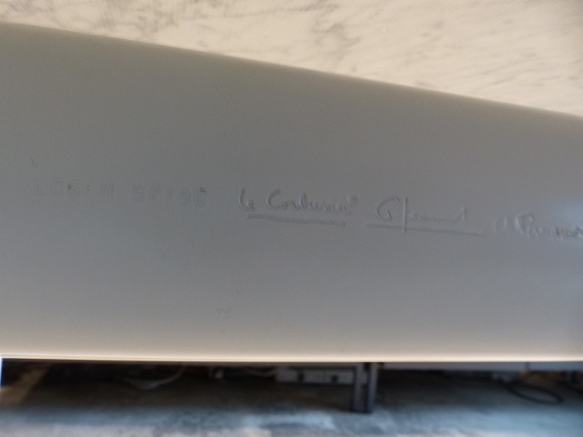 Yahoo!オークション - Cassina(カッシーナ)LC6/ターブル Yahoo!オークション - Cassina(カッシーナ)LC6/ターブル