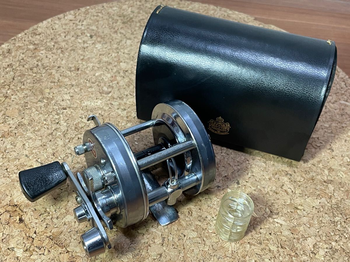 ★即決B! オールド アブ アンバサダー 5500C ブルーグレー 赤ハイ 美品！No.760102 革ケース付き 機関好調 ABU ambassadeur ★