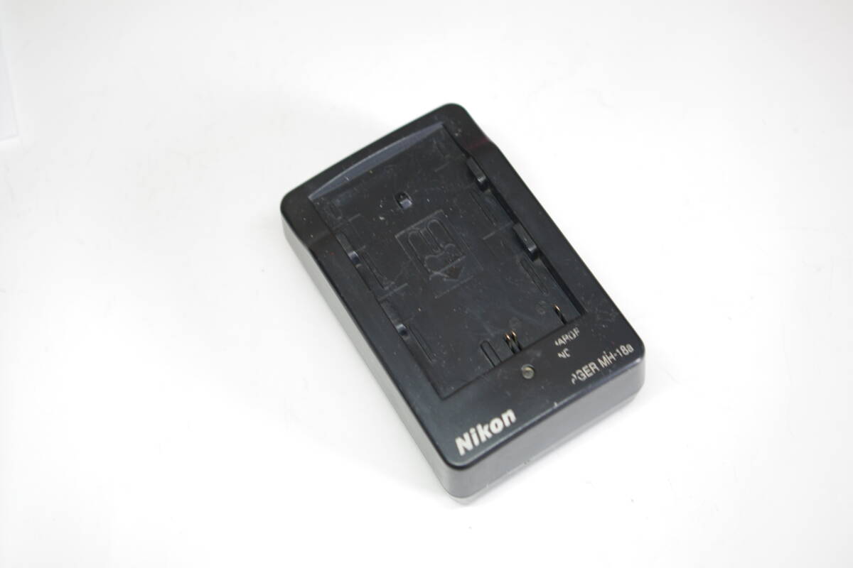 Nikon MH-18a 純正 バッテリー充電器 ニコン EN-EL3 EN-EL3a 用 ケーブルなし ■JHC6