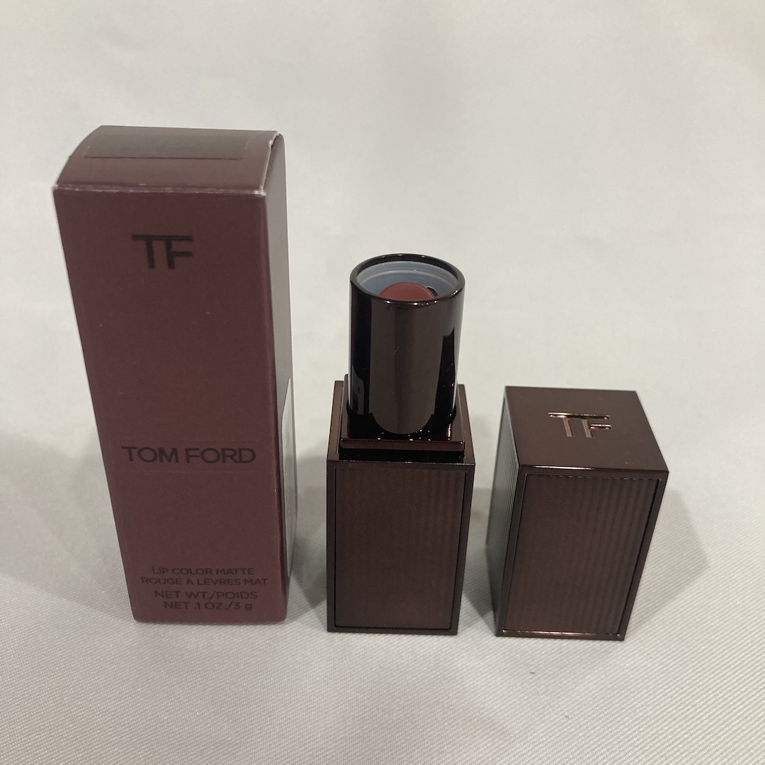 新品未使用 トムフォード リップ カラー マット 02CA ローズ ペタル 限定品 (411-1)