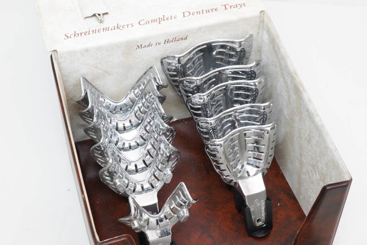 シュライネマーカース/Schreinemakers Complete Denture Trays 有歯顎用トレー
