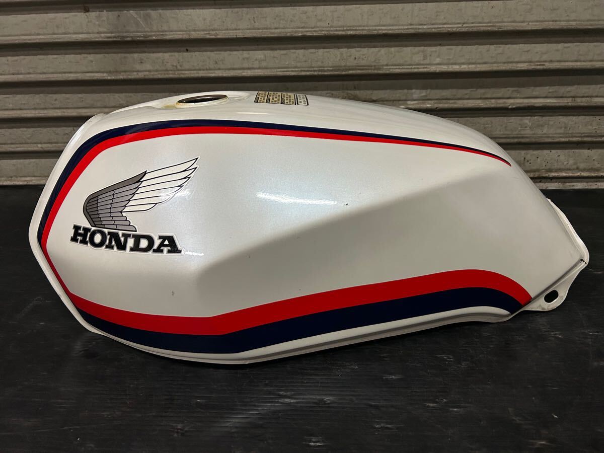 CBX400F 外装 セット 超美品 希少 ユーロカラー 1000スタ CBX400F 外装 セット 超美品 希少 ユーロカラー 1000スタ