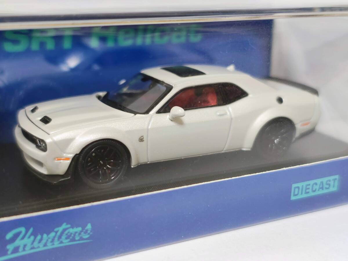 Stance Hunters 1/64【ボンネット開閉】Dodge Challenger SRT HellCat(Pearl White)/スタンスハンター/ダッジ チャレンジャー ヘルキャット