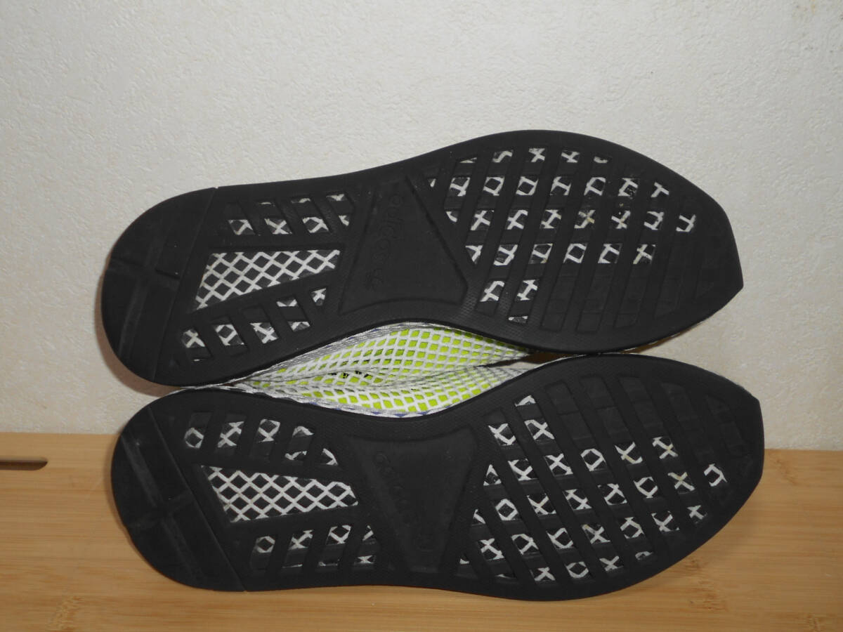 adidas Adidas спортивные туфли DEERUPT RUNNER зеленый B27779 размер 28cm ( 1Ake