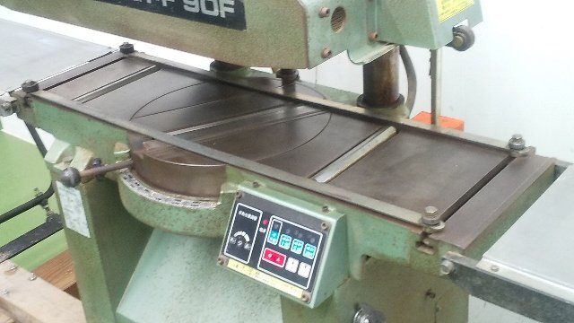 日立工機 超仕上かんな盤 250mm オートリターン PF90F カンナ盤 日立工機 超仕上かんな盤 250mm オートリターン PF90F カンナ盤