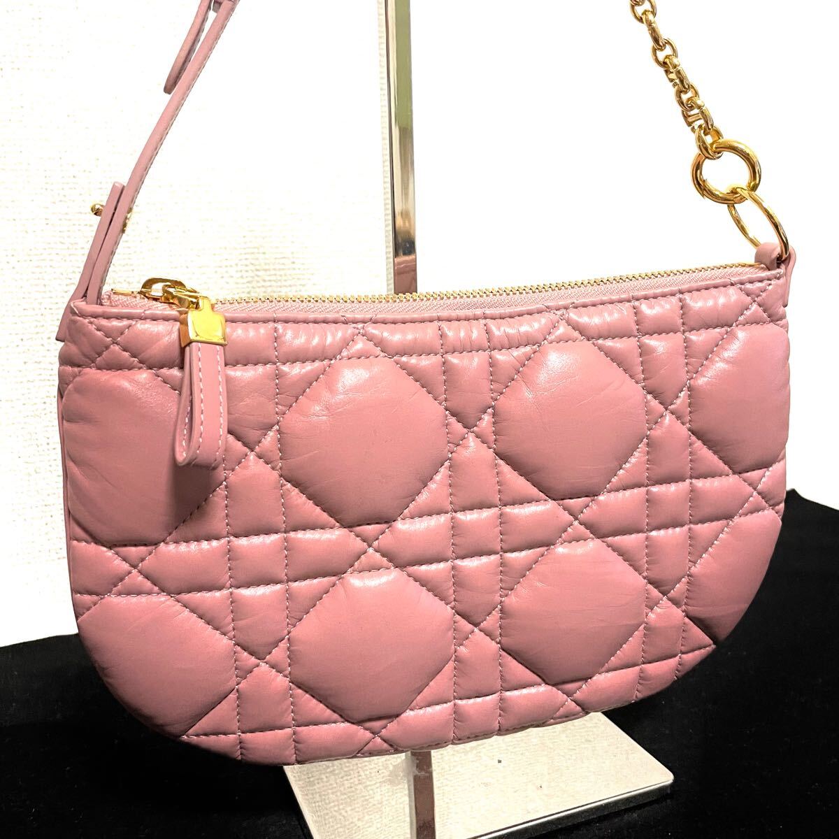 1円スタート! 極美品 使用僅か Christian Dior クリスチャンディオール カナージュ アクセサリーポーチ ピンク ハンドバッグ チューリップ(レディディオール)|売買されたオークション情報、Yahoo!オークション(旧ヤフオク!) の商品情報をアーカイブ公開 - オークファン 1円スタート! 極美品 使用僅か Christian Dior クリスチャンディオール カナージュ アクセサリーポーチ ピンク ハンドバッグ チューリップ(レディディオール)|売買されたオークション情報、Yahoo!オークション(旧ヤフオク!) の商品情報をアーカイブ公開 - オークファン