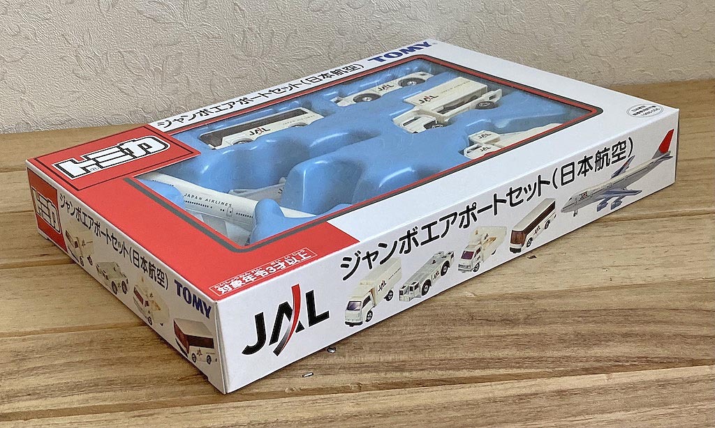 トミカ ジャンボエアポートセット（日本航空）