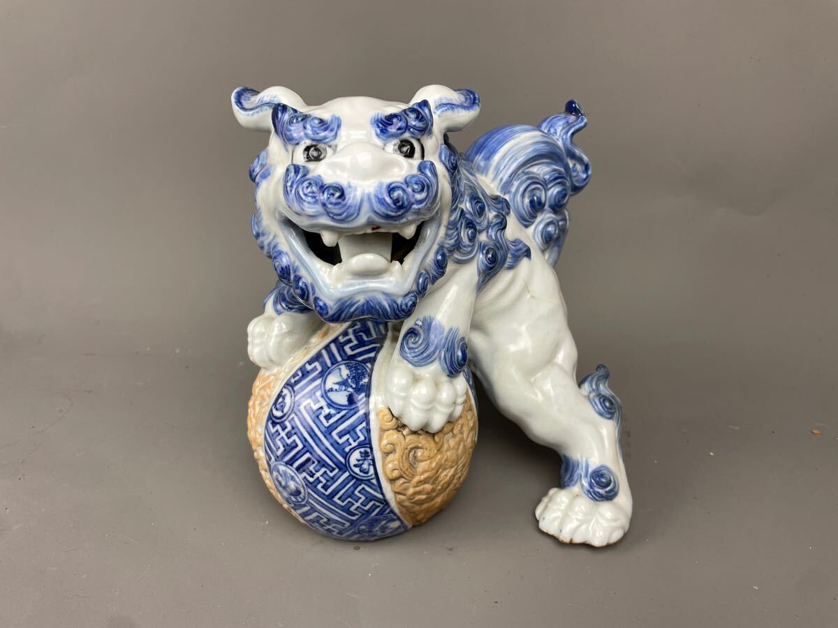 大きい割引 玉乗り獅子 高さ約20cm インテリア 陶器 置物 伊万里焼 九谷焼 工芸品