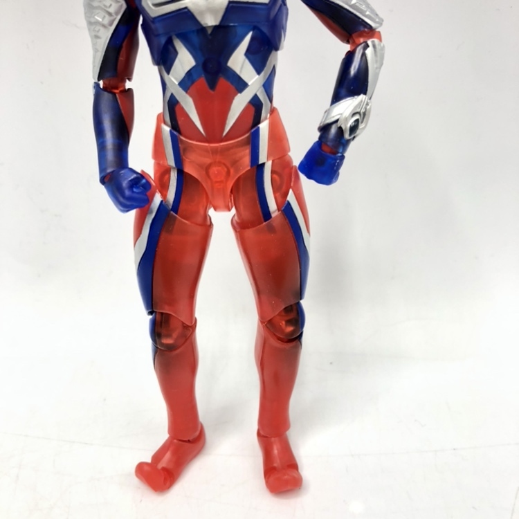 【中古】バンダイ　S.H.Figuarts ウルトラマンゼロ　箱説明書無し、現状品[240070137078]