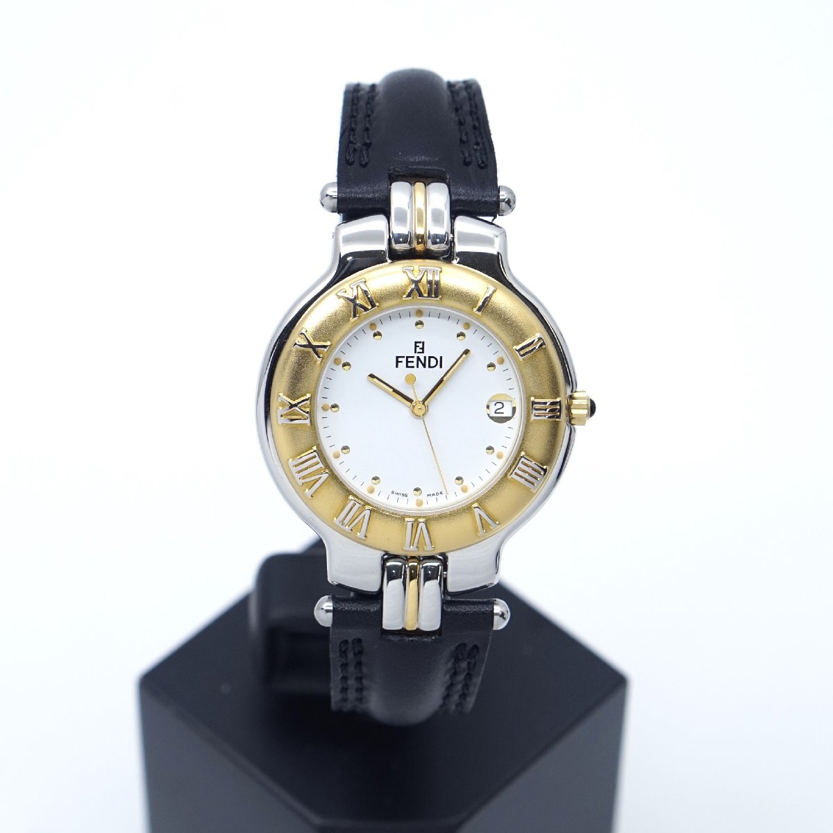フェンディ オロロジ 900G 017-911 クォーツ OH済み 1年保証 ホワイト FENDI OROLOGI W0191