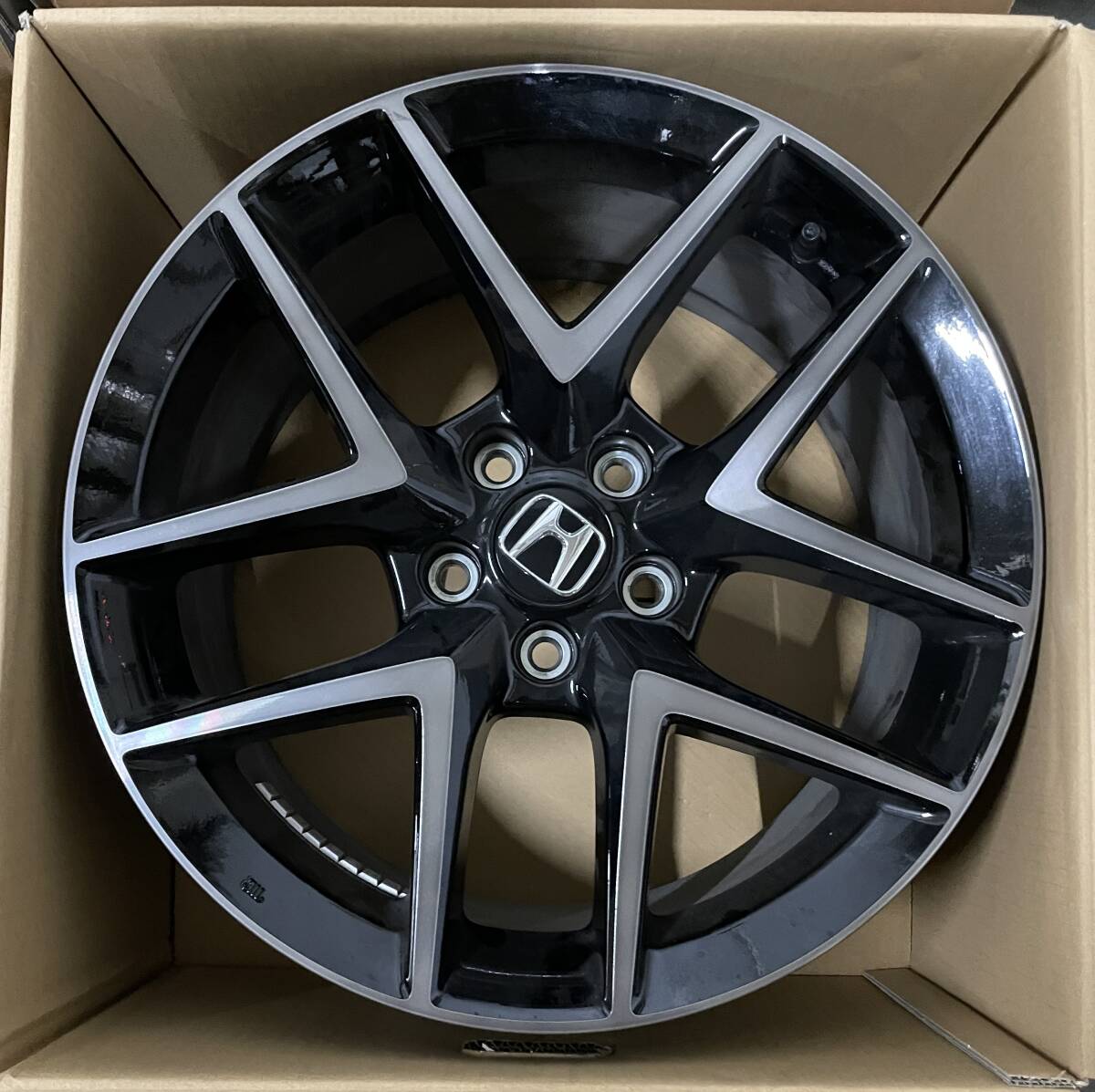 HONDA CIVIC EHEV FL4 純正ホイール 1本 Yahoo!オークション - ホンダシビックeHEV(FL4)純正ホイール