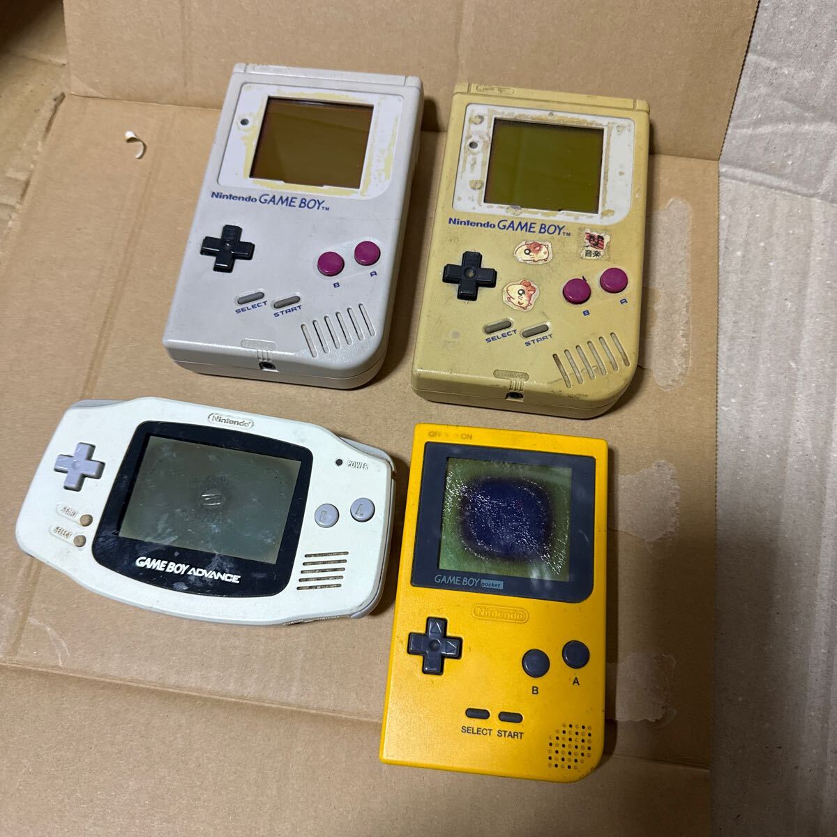 あ-7972）GAME BOY ゲームボーイゲームAGB-001 / DMG-01 / まとめ　4台セット　ジャンク