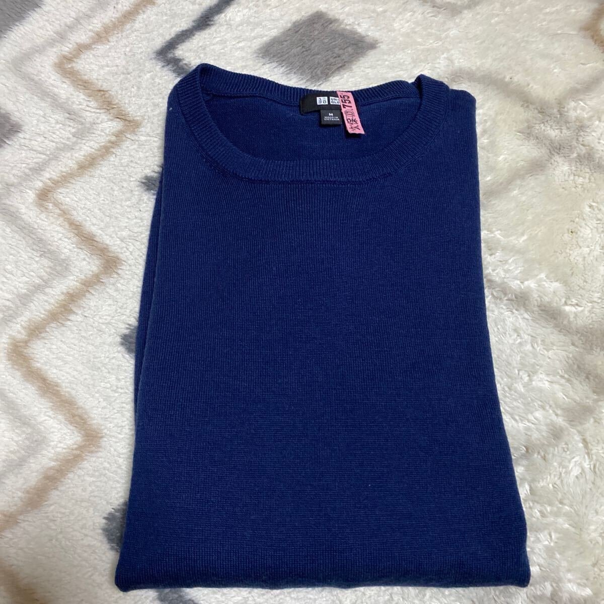 美品■■UNIQLO■エクストラファインメリノ クルーネックセーター　M ネイビー