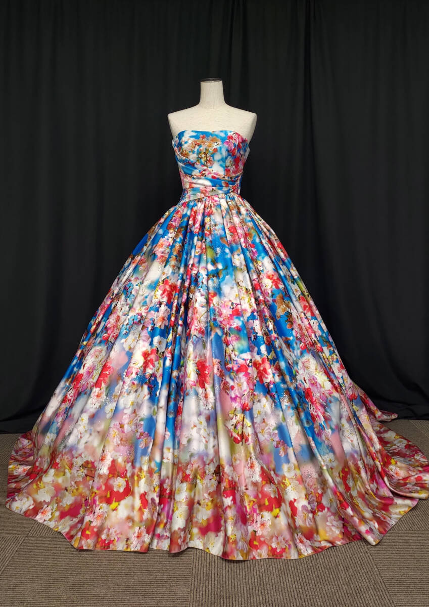 mika ninagawa　蜷川実花　カラードレス　ブルー　ウェディングドレス mika ninagawa蜷川実花カラードレスブルーウェディングドレス