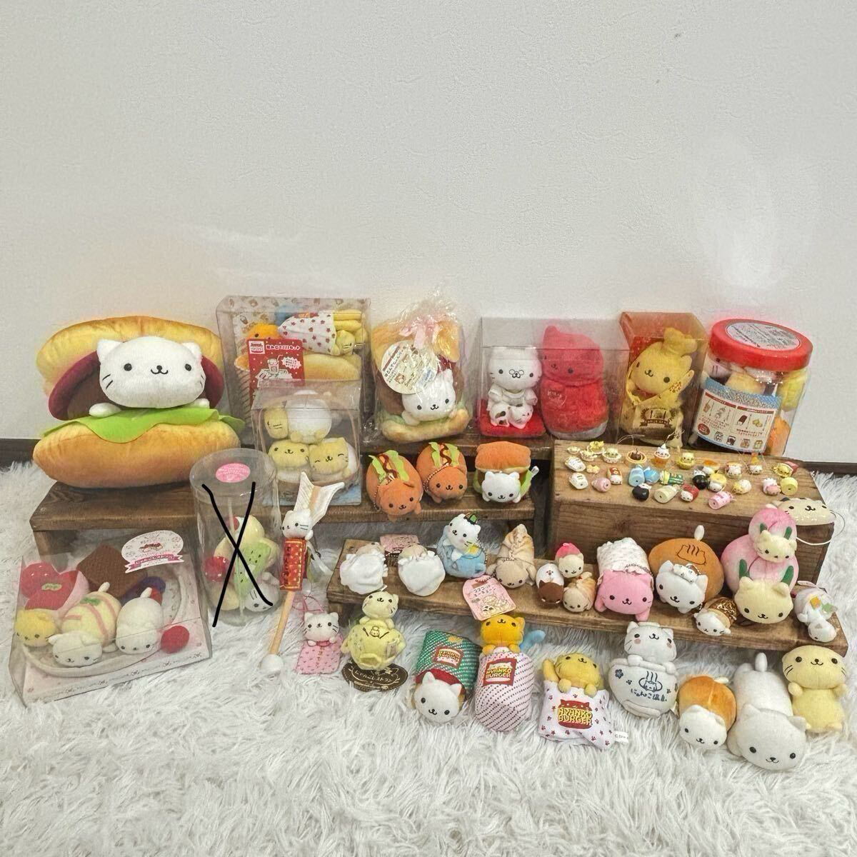 にゃんにゃんにゃんこ 血なまぐさく ぬいぐるみ等 駄菓子屋 にゃんにゃんにゃんこ 血なまぐさく ぬいぐるみ等 駄菓子屋