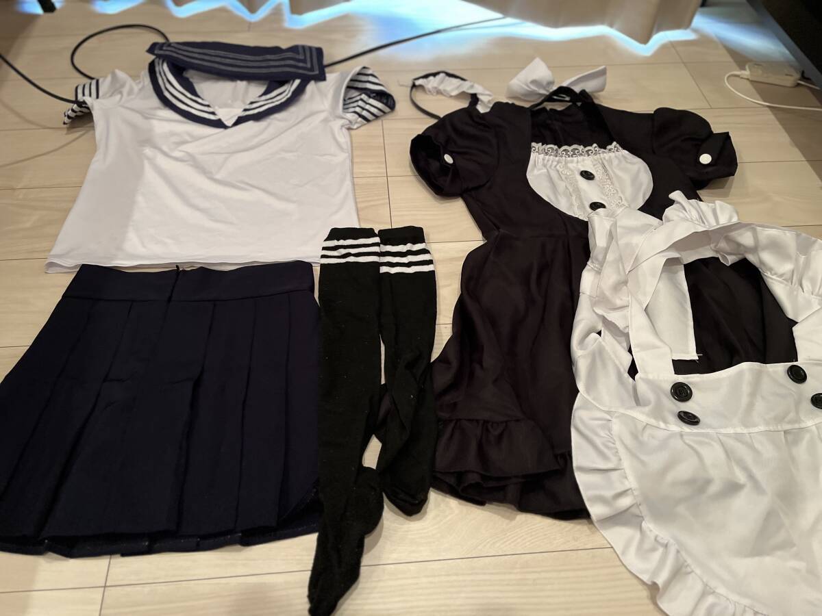 クリスマスイベントなどに　コスプレ4着セット セーラー服(夏服) セーラー服(冬服) 体操着・ブルマ メイド服
