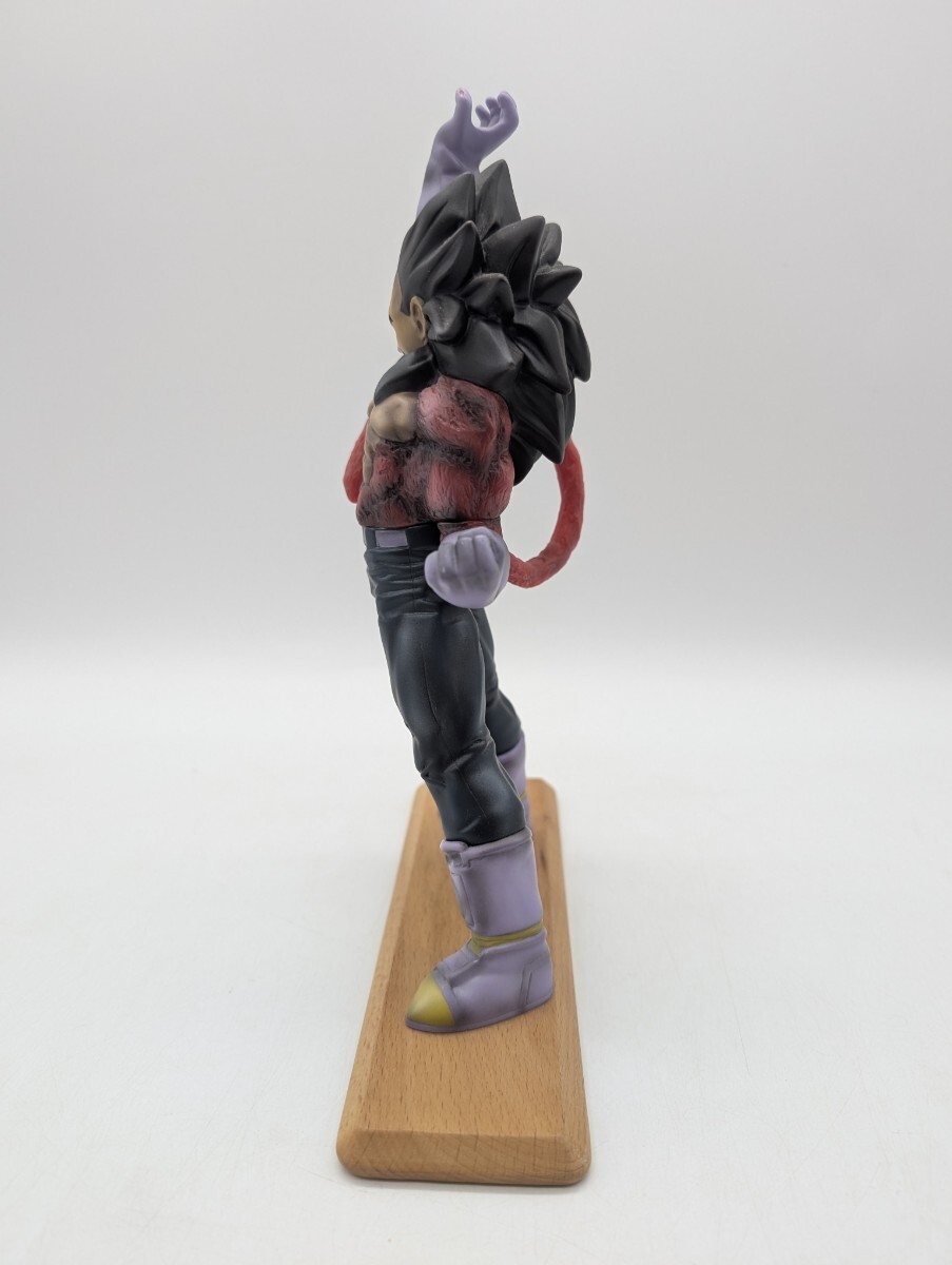 送料込み ドラゴンボールGT スーパードラゴンボールヒーローズ フィギュア 超サイヤ人4 ベジータ 人形 ソフビ_画像2