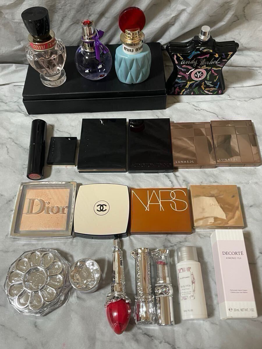デパコス　コスメまとめ売り　 CHANEL Dior SUQQU LUNASOL miumiu 口紅 アイシャドウ ファンデーション 香水　 化粧品　Bond No 9