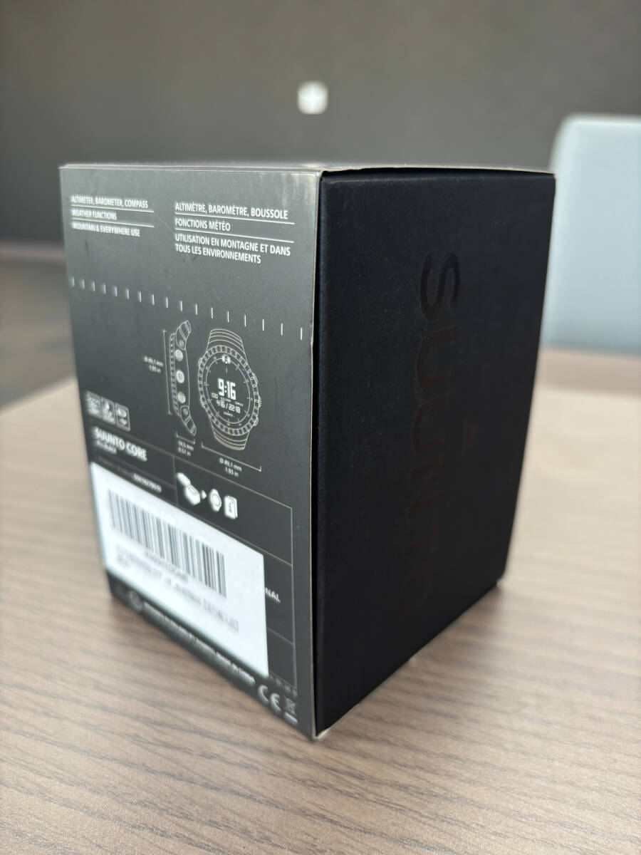 SUUNTO CORE ALL BLACK 元箱付き