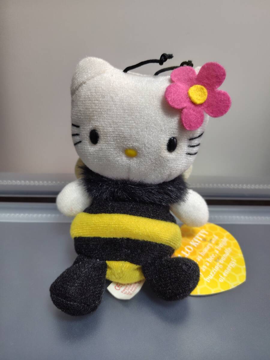 ハローキティ海外限定VIVITIXミツバチ蜂ぬいぐるみサンリオ ハローキティ海外限定VIVITIXミツバチ蜂ぬいぐるみサンリオ